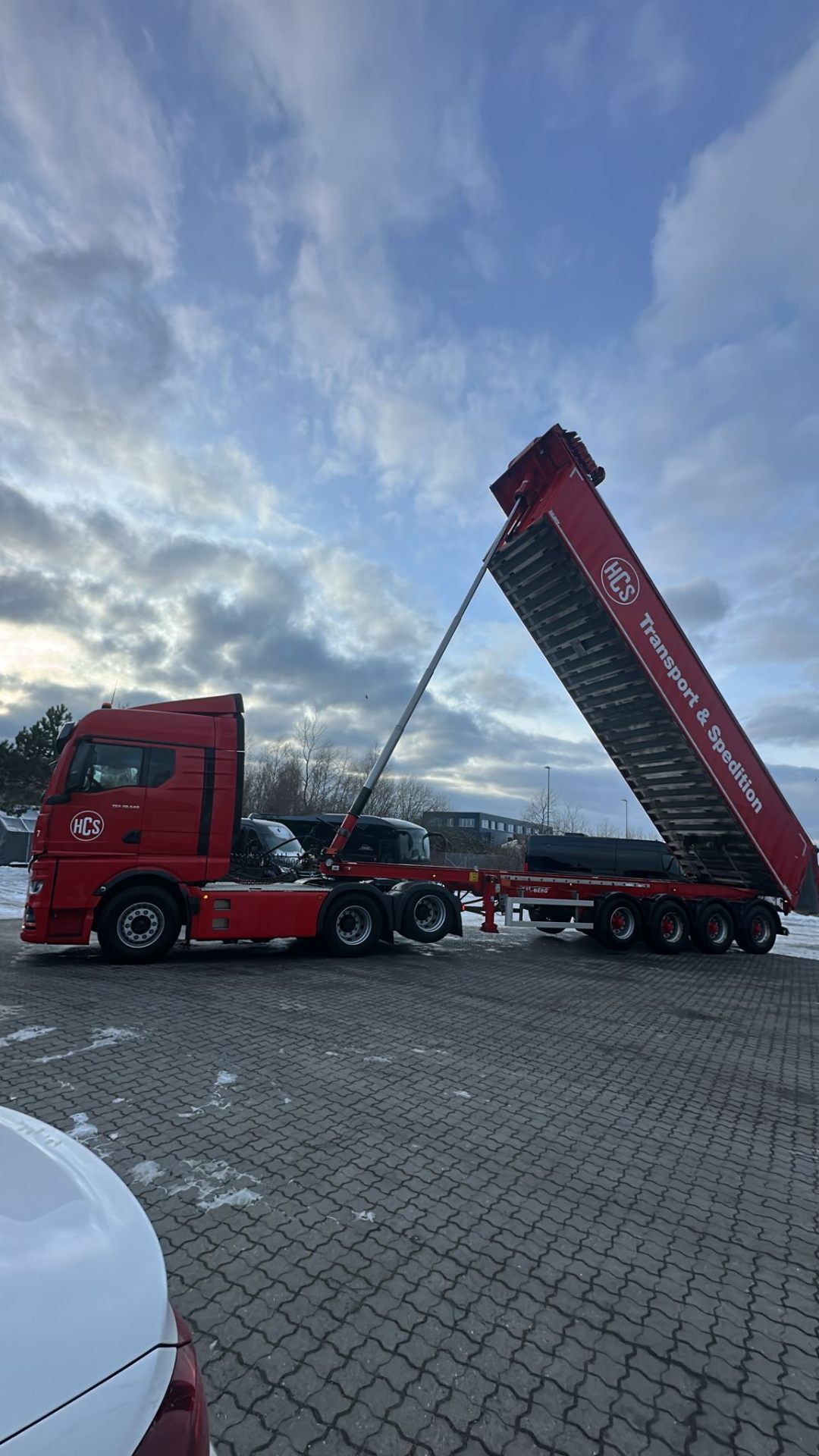 HCS Transport & Spedition lastbil med tip